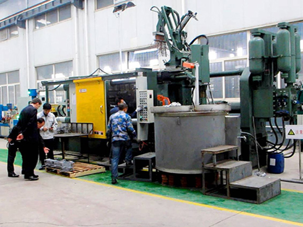 Aluminum die-casting machine